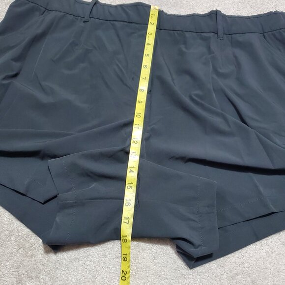 NIKE NWT Dri-FIT Victory Golf Shorts 4.5" Standard Fit Stretch Black Women's 2X - Picture 14 of 16